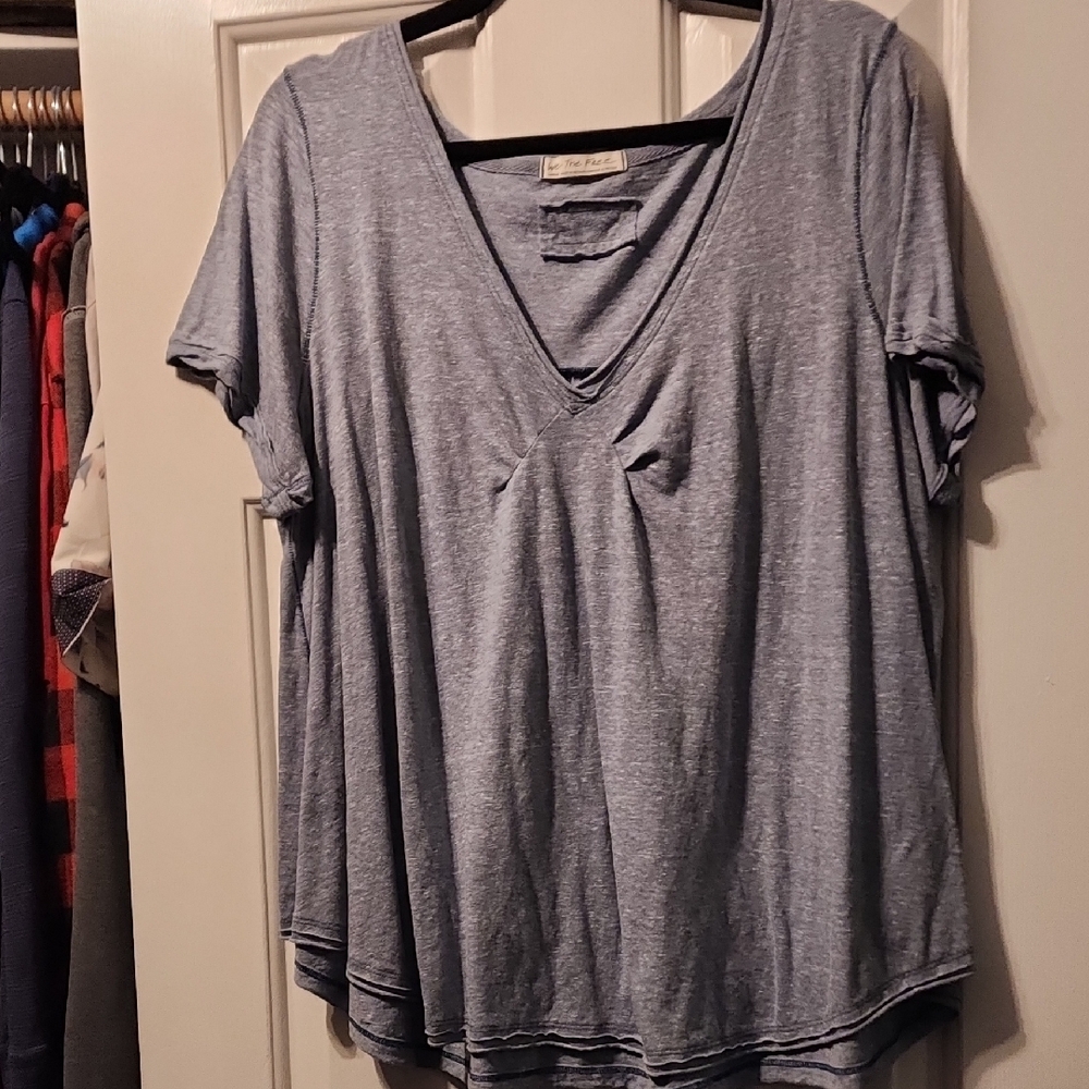 Lou & Grey Gray Relaxed Short Sleeve Tee